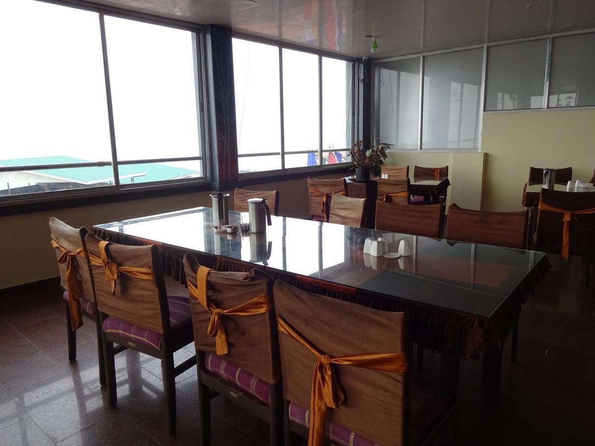 Jain Group Hotel Royal Residency Gangtok Bagian luar foto